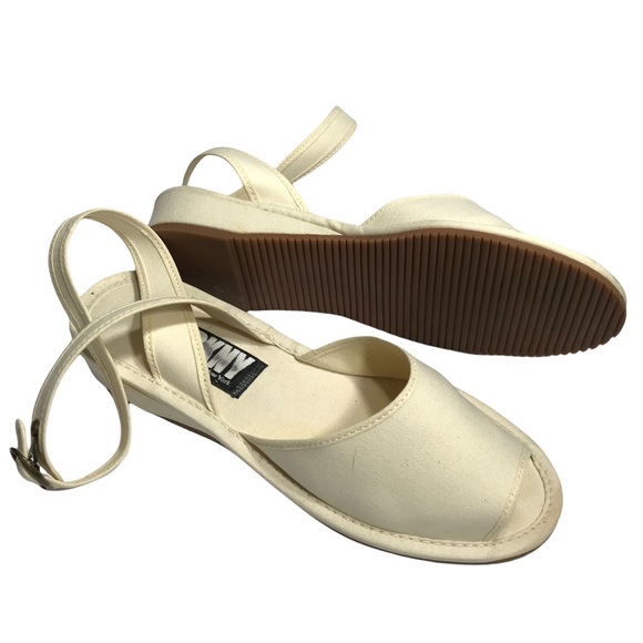 DKNY Canvas Natural Open Toe Flats - Picture 4 of 4